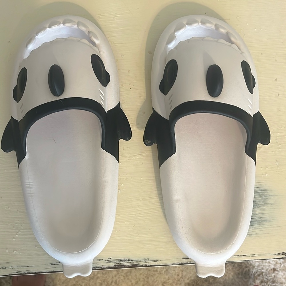 Shark slides